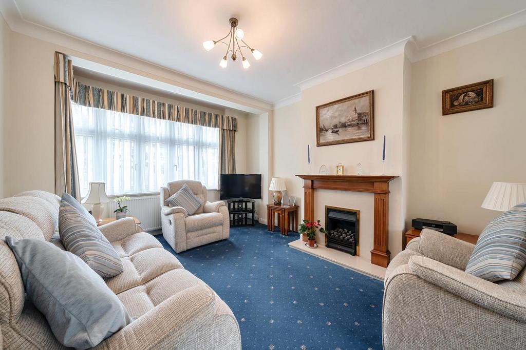 Langley Way, West Wickham 3 bed terraced house £550,000