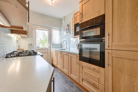 227 Langley Way, West Wickham, BR4 0DW
