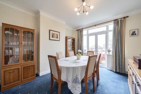 227 Langley Way, West Wickham, BR4 0DW