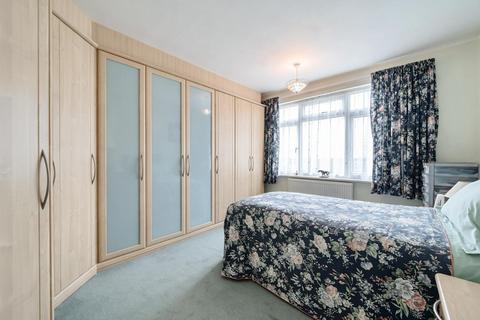 227 Langley Way, West Wickham, BR4 0DW