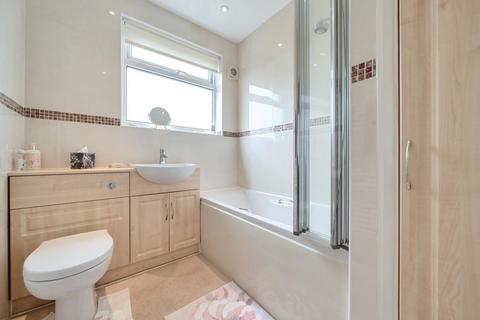 227 Langley Way, West Wickham, BR4 0DW