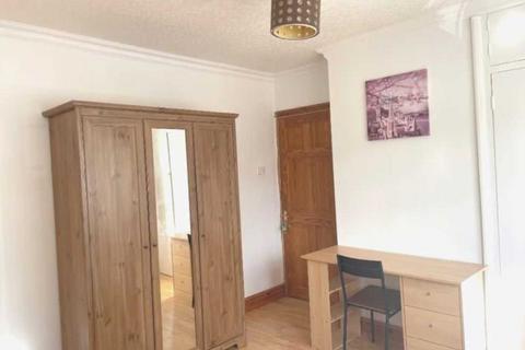 1 bedroom flat to rent, Currey Road, Greenford