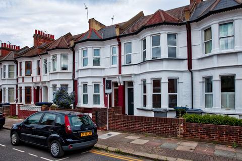 4 bedroom terraced house to rent, Balmoral Road, Willesden Green