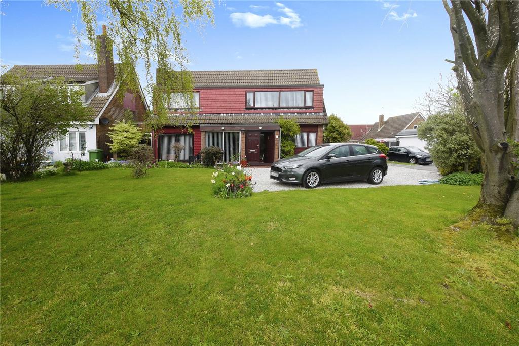 Stocks Lane, Kelvedon Hatch... 3 bed detached house - £550,000