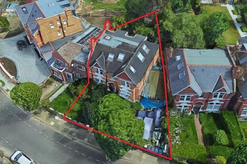34 Mount Park Crescent, London, W5 2RR