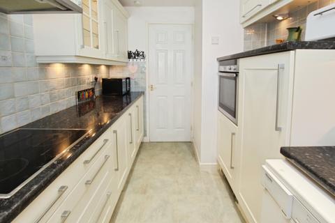 2 bedroom bungalow for sale, Benington Drive, Wollaton, Nottingham, NG8
