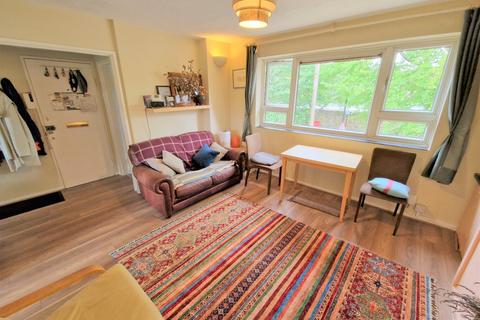 114 Thames Road, London, W4 3RQ