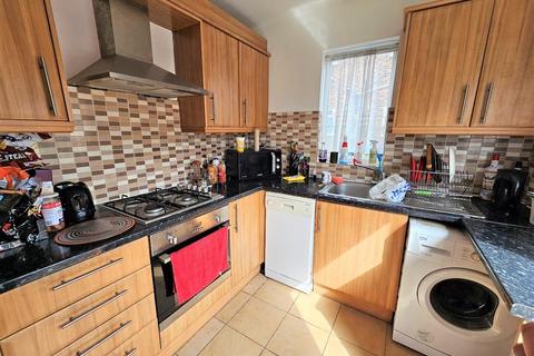 4 The Vale, Feltham, TW14 0JY