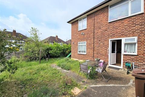 4 The Vale, Feltham, TW14 0JY