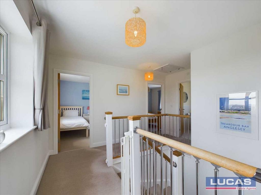 2nd Floor Landing