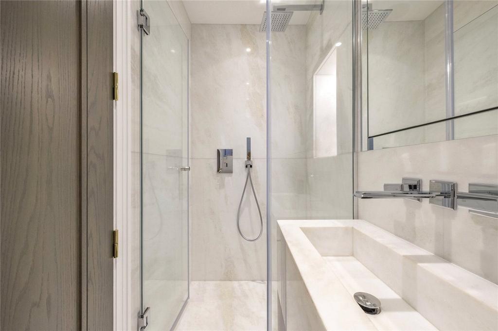 Ensuite Shower Room