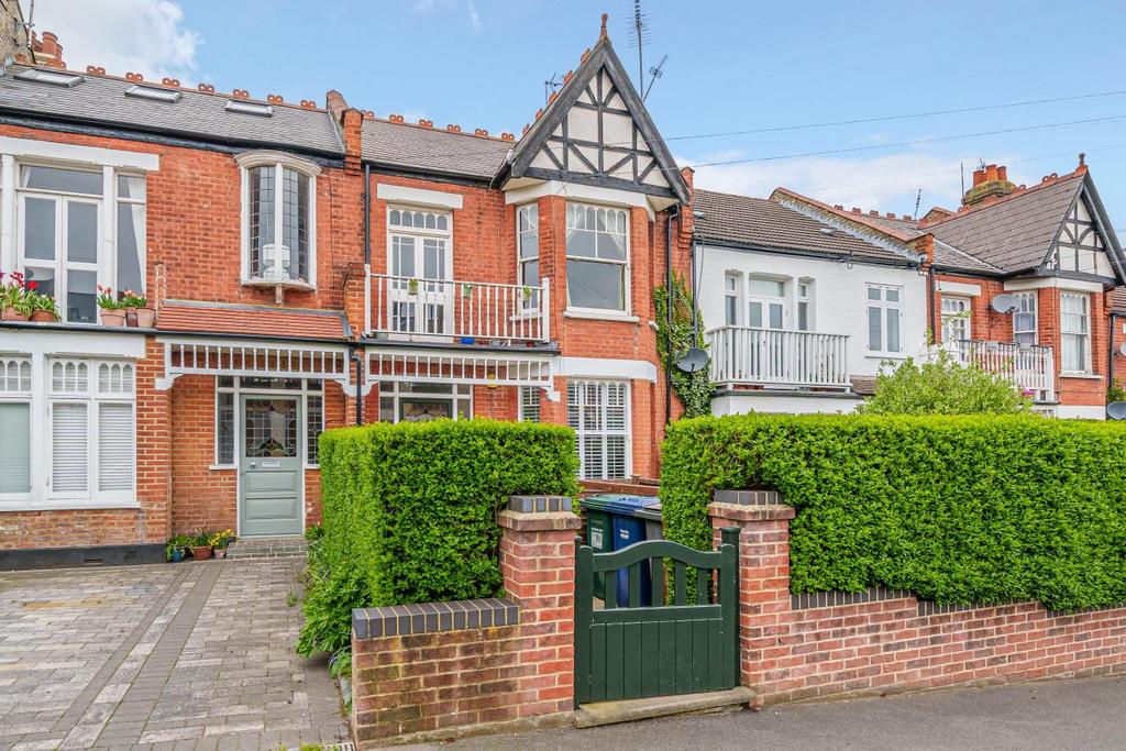 Sydney Road, Muswell Hill 2 bed for sale £600,000
