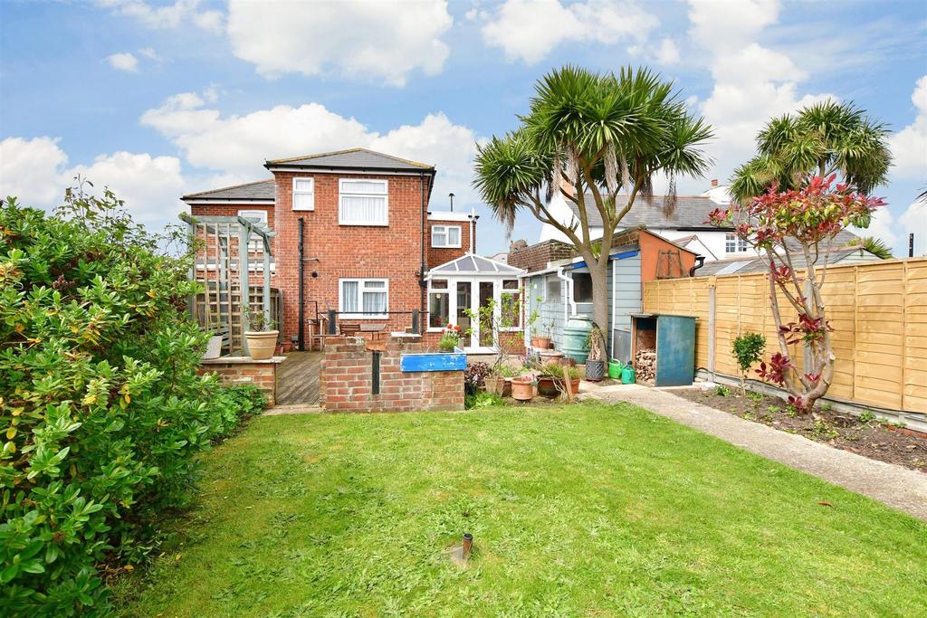 Marlborough Road, Elmfield, Ryde, Isle of Wight 3 bed semidetached house for sale £300,000