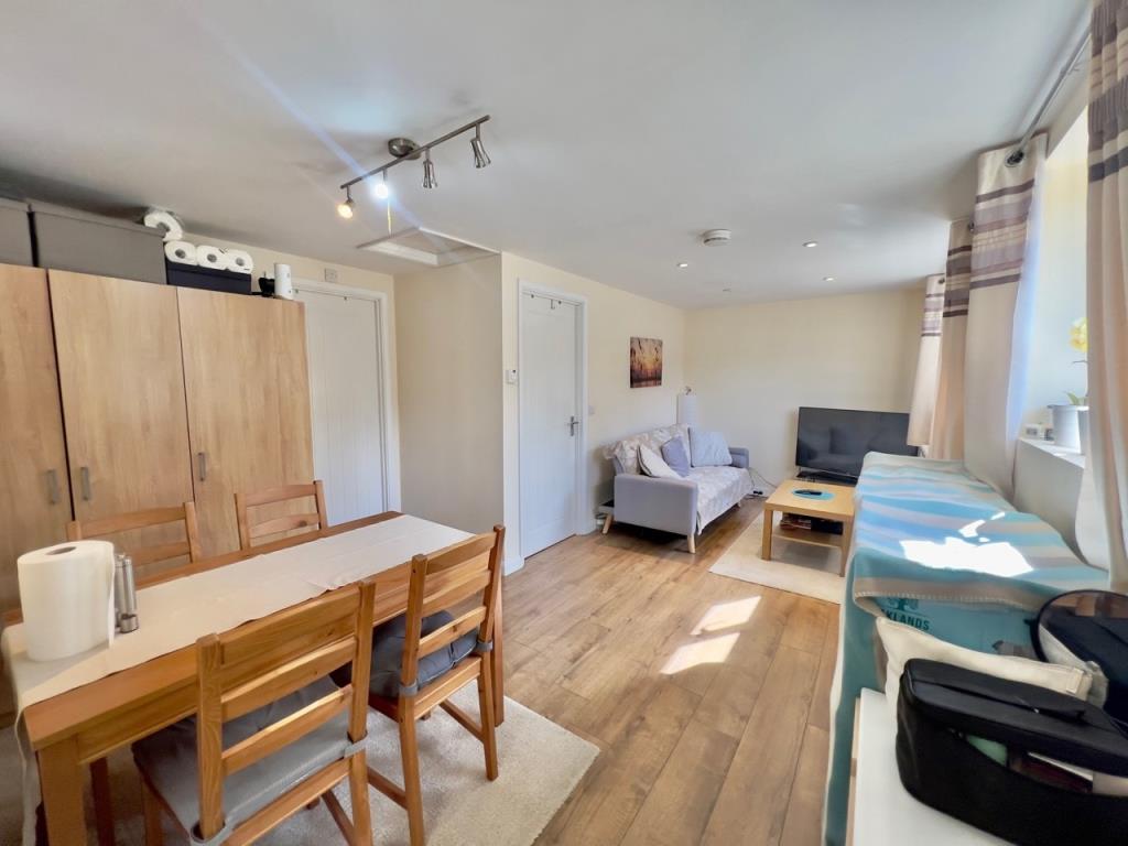 Annexe - Reception Room