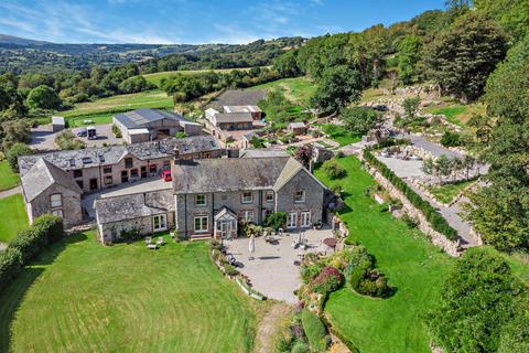 6 bedroom farm house for sale, Dartmoor National Park, Devon, TQ13