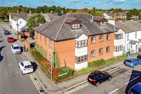 1 bed flat/apartment for rent in Faulkner Court, St. Albans, Hertfordshire, AL1