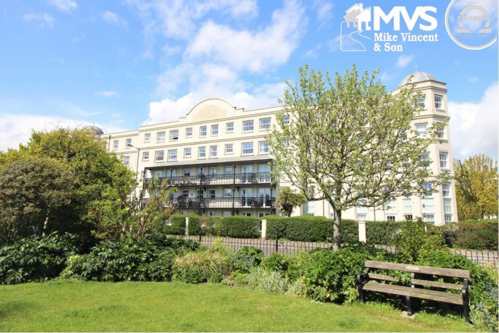 Imperial Court, Marine Parade West, ClactononSea 1 bed apartment £