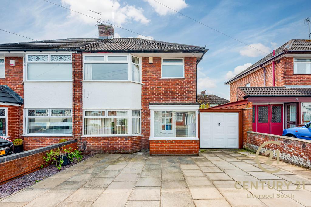Charterhouse Road, Woolton, L25 3 bed semidetached house for sale £270,000