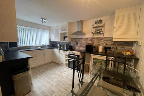 98 Braybourne Close, Uxbridge, UB8 1UJ