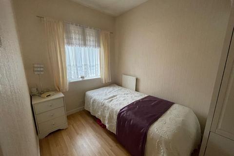 98 Braybourne Close, Uxbridge, UB8 1UJ