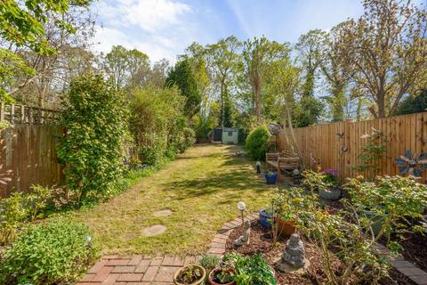 110 Palace View, Bromley, BR1 3ER