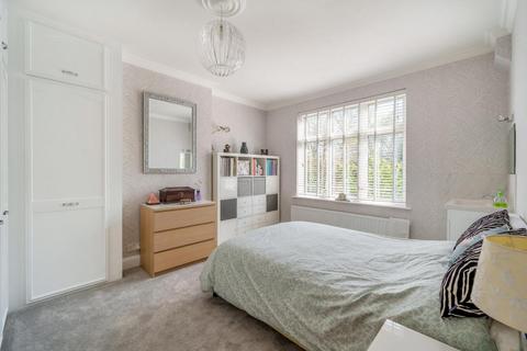 110 Palace View, Bromley, BR1 3ER
