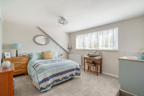 110 Palace View, Bromley, BR1 3ER