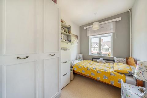 110 Palace View, Bromley, BR1 3ER