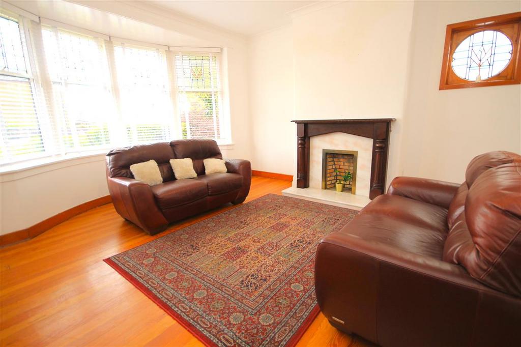 Dunbeth Avenue, Coatbridge 3 bed bungalow £260,000