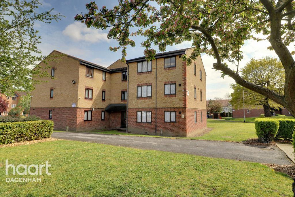 Plumtree Close, Dagenham 2 bed flat for sale £240,000