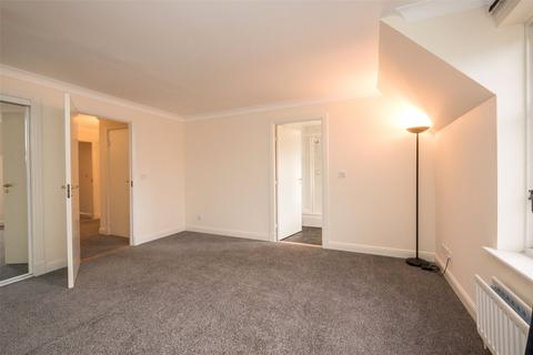 3 bedroom flat to rent, Easter Steil, Edinburgh, EH10