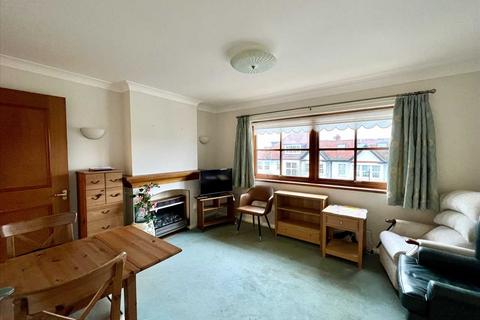 undefined, Kings Road, Chalkwell SS0