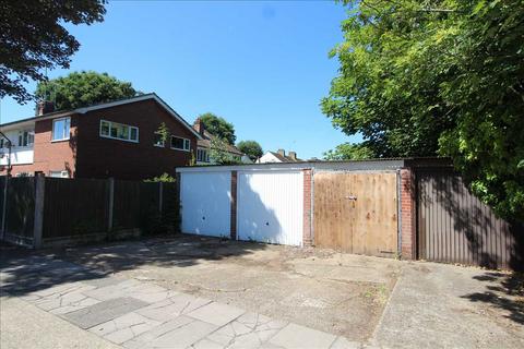 3, Blenheim Court Blenheim Crescent, Leigh-on-sea, SS9 3DU