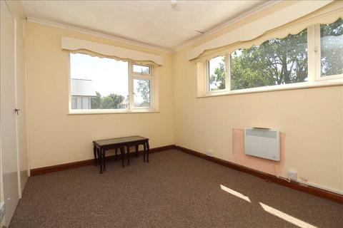 3, Blenheim Court Blenheim Crescent, Leigh-on-sea, SS9 3DU
