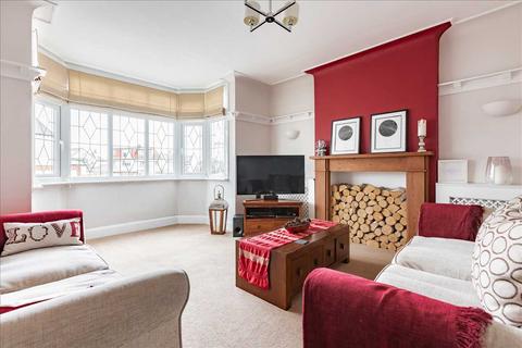 12 Aberdeen Gardens, Leigh-on-sea, SS9 3RH