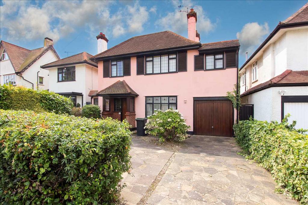 Westcliff on Sea SS0 4 bed detached house for sale £800,000
