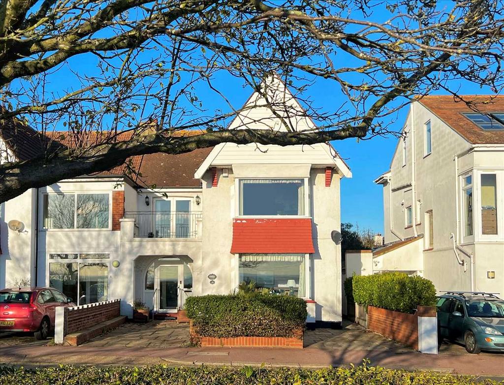 Leigh on Sea SS9 4 bed semidetached house for sale £895,000