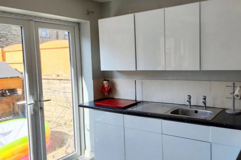 2 bedroom semi-detached house for sale - Hopkinson Street, Halifax, West Yorkshire, HX3 6RB