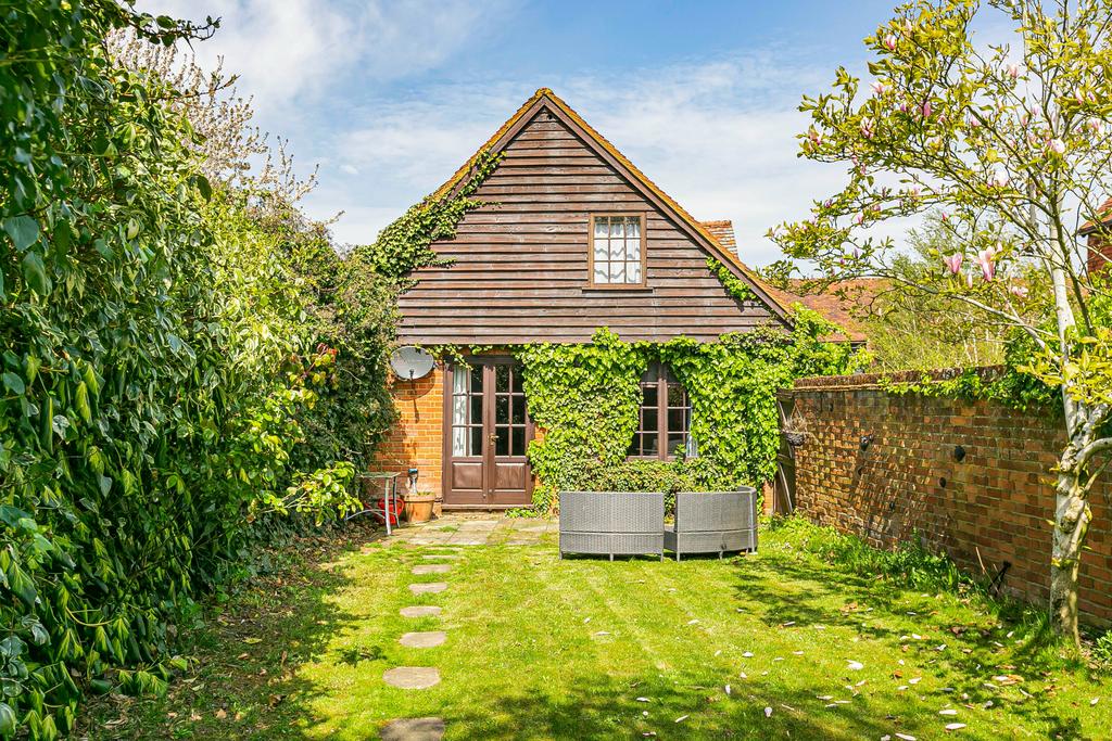 Potters Crouch Farm, St Albans, AL2 2 bed barn conversion for sale £