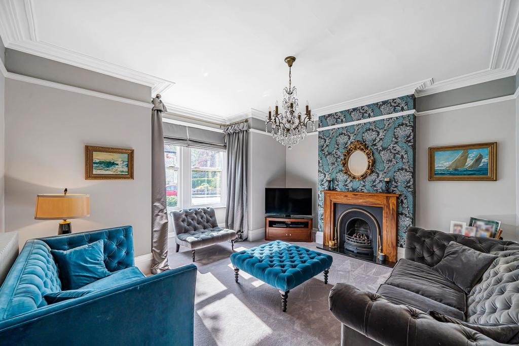 Tewit Well Road, Harrogate, HG2 5 bed semidetached house for sale £