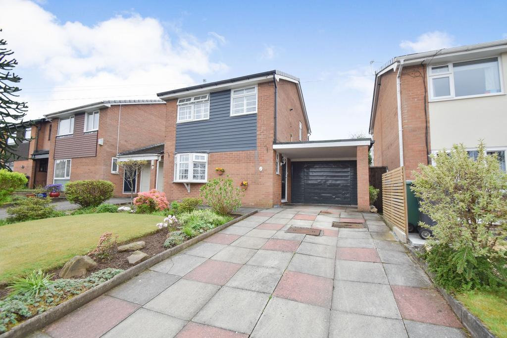 Sandgate Road, Whitefield, M45 3 bed detached house for sale £330,000