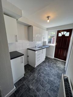 2 bedroom terraced house to rent, Wharncliffe Street, Hull HU5
