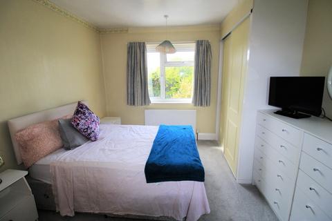 31 Waldegrave Gardens, Upminster, RM14 1UT