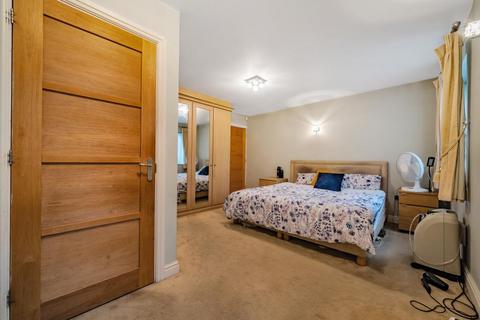 6 bedroom detached house for sale, Wokingham,  Berkshire,  RG40