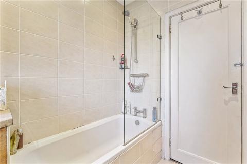 2 bedroom flat for sale, Rossmore Court, Park Road, London