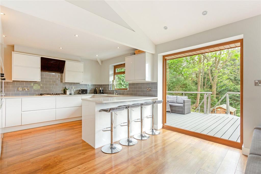 Ledmore Road, Charlton Kings, Cheltenham, Gloucestershire, GL53 4 bed