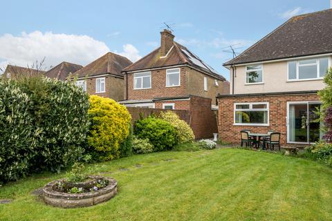 52 Beckingham Road, Guildford, GU2 8BT