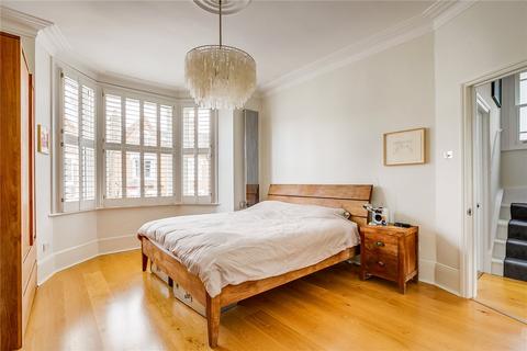 25 Granard Road, London, SW12 8UJ