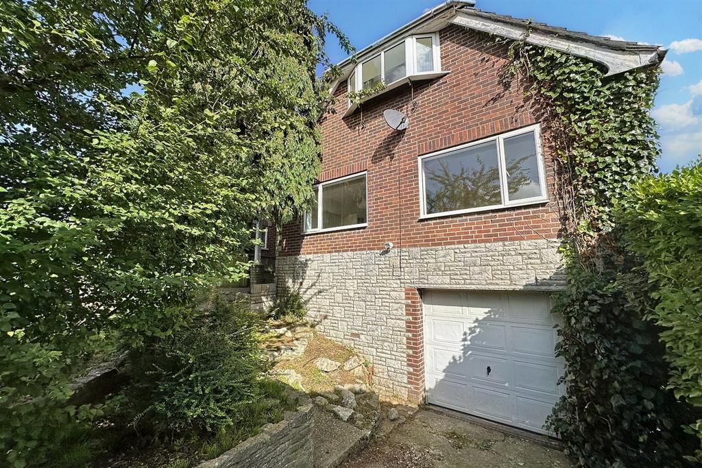 Queens Park 4 bed detached house for sale £400,000