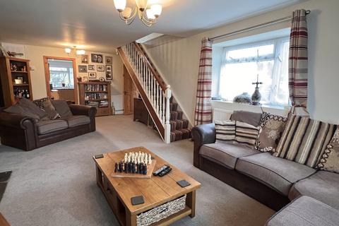 5 bedroom end of terrace house for sale, High Street, Llandovery, Carmarthenshire.